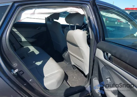 2018 Honda Accord Ex-L z USA, uszkodzony, nr VIN 1HGCV1F5XJA245523